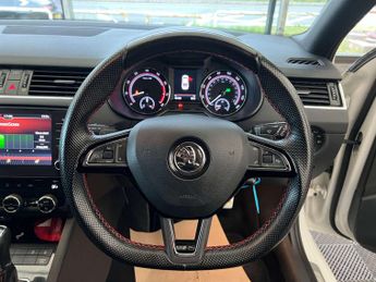 SKODA OCTAVIA 2.0 Octavia vRS TSi Semi-Auto 5dr