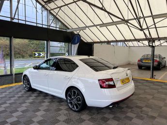 SKODA OCTAVIA 2.0 Octavia vRS TSi Semi-Auto 5dr