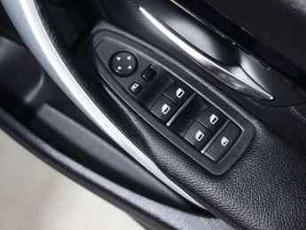 BMW 3 SERIES 2.0 320d M Sport Auto 4dr