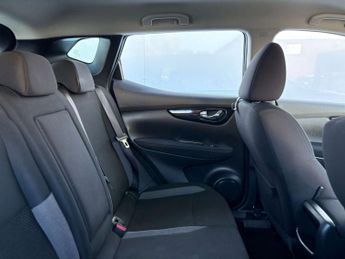 Nissan QASHQAI 1.2 Qashqai Acenta DiG-T CVT 5dr