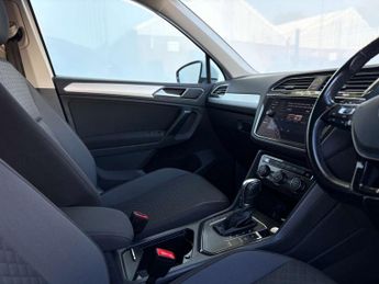 Volkswagen Tiguan 2.0 Tiguan SE Nav TDI BlueMotion Technology Semi-Auto 5dr