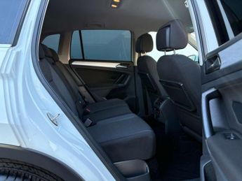 Volkswagen Tiguan 2.0 Tiguan SE Nav TDI BlueMotion Technology Semi-Auto 5dr