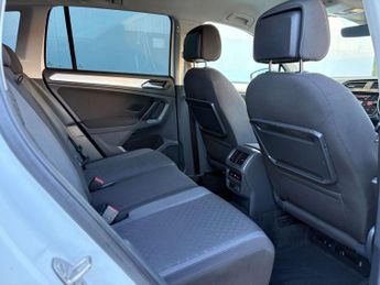 Volkswagen Tiguan 2.0 Tiguan SE Nav TDI BlueMotion Technology Semi-Auto 5dr