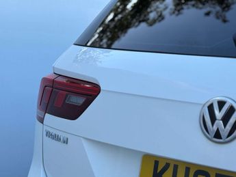 Volkswagen Tiguan 2.0 Tiguan SE Nav TDI BlueMotion Technology Semi-Auto 5dr