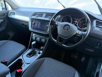 Volkswagen Tiguan 2.0 Tiguan SE Nav TDI BlueMotion Technology Semi-Auto 5dr
