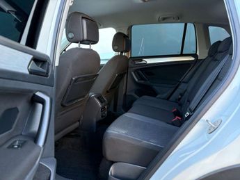 Volkswagen Tiguan 2.0 Tiguan SE Nav TDI BlueMotion Technology Semi-Auto 5dr
