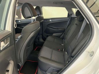 HYUNDAI TUCSON 1.7 Tucson SE Nav Blue Drive 2WD CRDi Semi-Auto 5dr