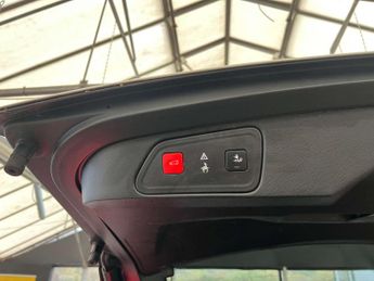 PEUGEOT 3008 1.6 3008 GT S/S PHEV 4x4 Auto 4WD 5dr