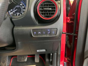 HYUNDAI KONA 1.6 Kona Premium GT 4x4 Semi-Auto 4WD 5dr