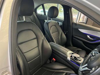MERCEDES-BENZ C-CLASS 2.0 C 220 Sport Premium D Auto 4dr