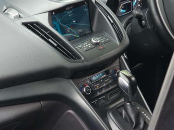 FORD KUGA 2.0 Kuga Zetec TDCI 4x4 Auto 4WD 5dr