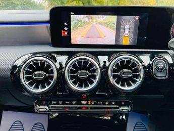 MERCEDES-BENZ CLA 1.3 CLA 250 AMG Line Premium+ E Auto 4dr