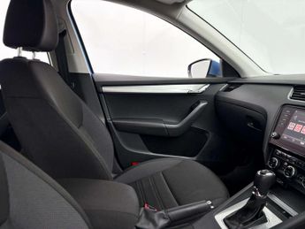 Skoda OCTAVIA 1.0 Octavia SE Technology TSi Semi-Auto 5dr