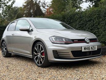 Volkswagen Golf GTi 2.0 Golf GTi Performance Semi-Auto 3dr