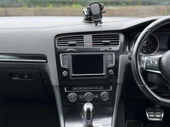 VOLKSWAGEN GOLF 2.0 Golf GTi Performance Semi-Auto 3dr