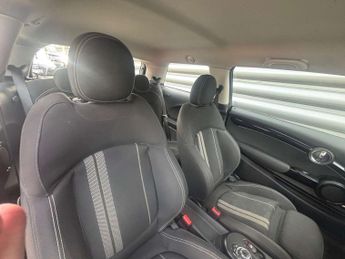 MINI HATCH Cooper S Electric Level 1 3dr