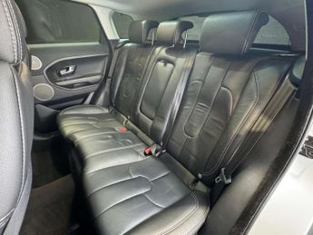 LAND ROVER RANGE ROVER EVOQUE 2.2 Range Rover Evoque Dynamic SD4 Auto 4WD 5dr