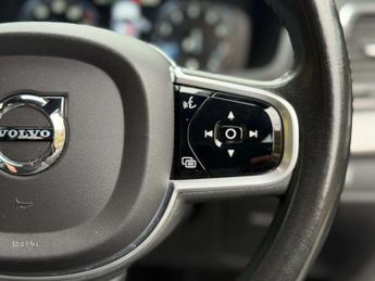 VOLVO XC90 2.0 XC90 Momentum B5 MHEV AWD Auto 4WD 5dr