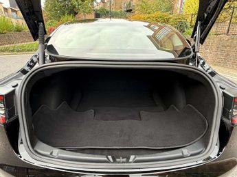 TESLA MODEL 3 Model 3 Standard-Range + 4dr