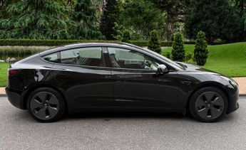 TESLA MODEL 3 Model 3 Standard-Range + 4dr