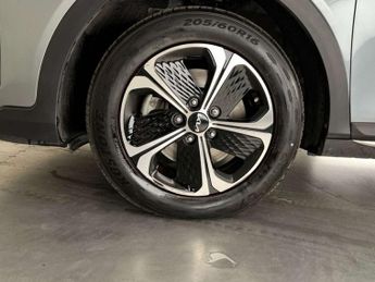 KIA XCEED 1.6 XCeed 3 PHEV Semi-Auto 5dr