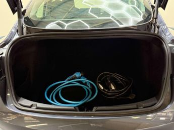 TESLA MODEL 3 Model 3 Long Range AWD 4WD 4dr