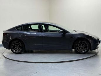 TESLA MODEL 3 Model 3 Long Range AWD 4WD 4dr