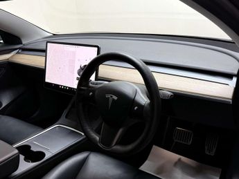 TESLA MODEL 3 Model 3 Long Range AWD 4WD 4dr