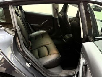 TESLA MODEL 3 Model 3 Long Range AWD 4WD 4dr