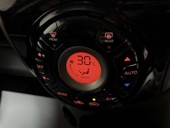 Nissan Micra 1.2 Micra Acenta CVT 5dr