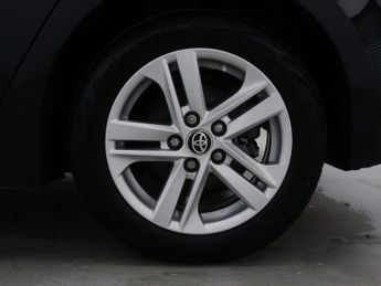 TOYOTA COROLLA 1.8 Corolla Icon HEV CVT 5dr