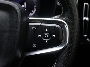 VOLVO XC40 1.5 XC40 R-Design T5 Recharge Auto 5dr