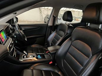 MG HS 1.5 HS Excite Semi-Auto 5dr