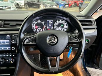 SKODA SUPERB 2.0 Superb SE L Executive TDI Semi-Auto 5dr