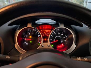 NISSAN JUKE 1.6 Juke Tekna CVT 5dr