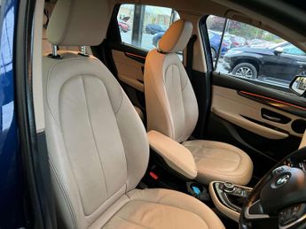 BMW 2 SERIES 2.0 218D Luxury Auto 5dr
