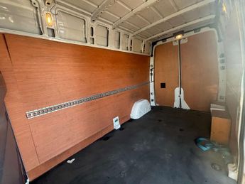 MERCEDES-BENZ SPRINTER 55kWh eSprinter Progressive Panel Van 5dr Electric