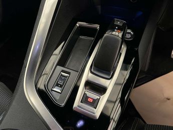 PEUGEOT 3008 1.6 3008 GT Line S/S PHEV 4x4 Auto 4WD 5dr