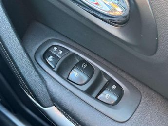 RENAULT KADJAR 1.5 Kadjar Signature Nav dCi Automatic 5dr - NATIONAL DELIVERY*