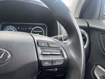 HYUNDAI KONA 1.6 Kona SE Connect GDi HEV Semi-Auto 5dr