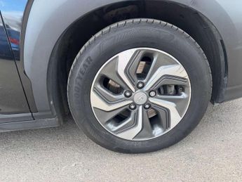 HYUNDAI KONA 1.6 Kona SE Connect GDi HEV Semi-Auto 5dr