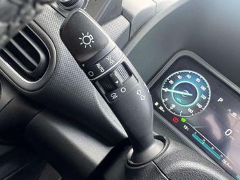 HYUNDAI KONA 1.6 Kona SE Connect GDi HEV Semi-Auto 5dr