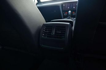 Volkswagen PASSAT 2.0 Passat SEL TDI Semi-Auto 4dr