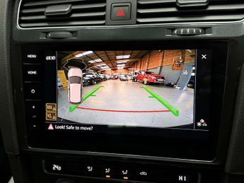 Volkswagen Golf 2.0 TDI STYLE DSG