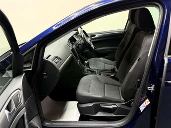 Volkswagen Golf 2.0 TDI STYLE DSG