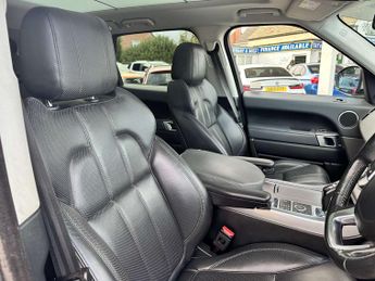 LAND ROVER RANGE ROVER SPORT 3.0 Range Rover Sport HSE SDV6 Auto 4WD 5dr