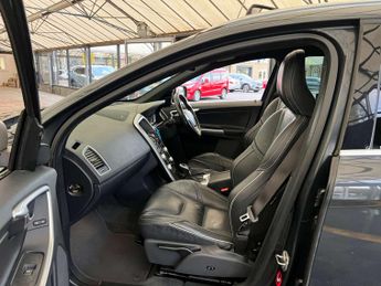 VOLVO XC60 2.4 XC60 R-Design Luxury Nav D4 AWD Auto 4WD 5dr