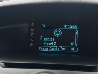 FORD FOCUS 1.6 Focus Zetec 125 Auto 5dr