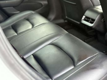 TESLA MODEL 3 Model 3 Long Range AWD 4WD 4dr