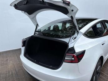 TESLA MODEL 3 Model 3 Long Range AWD 4WD 4dr